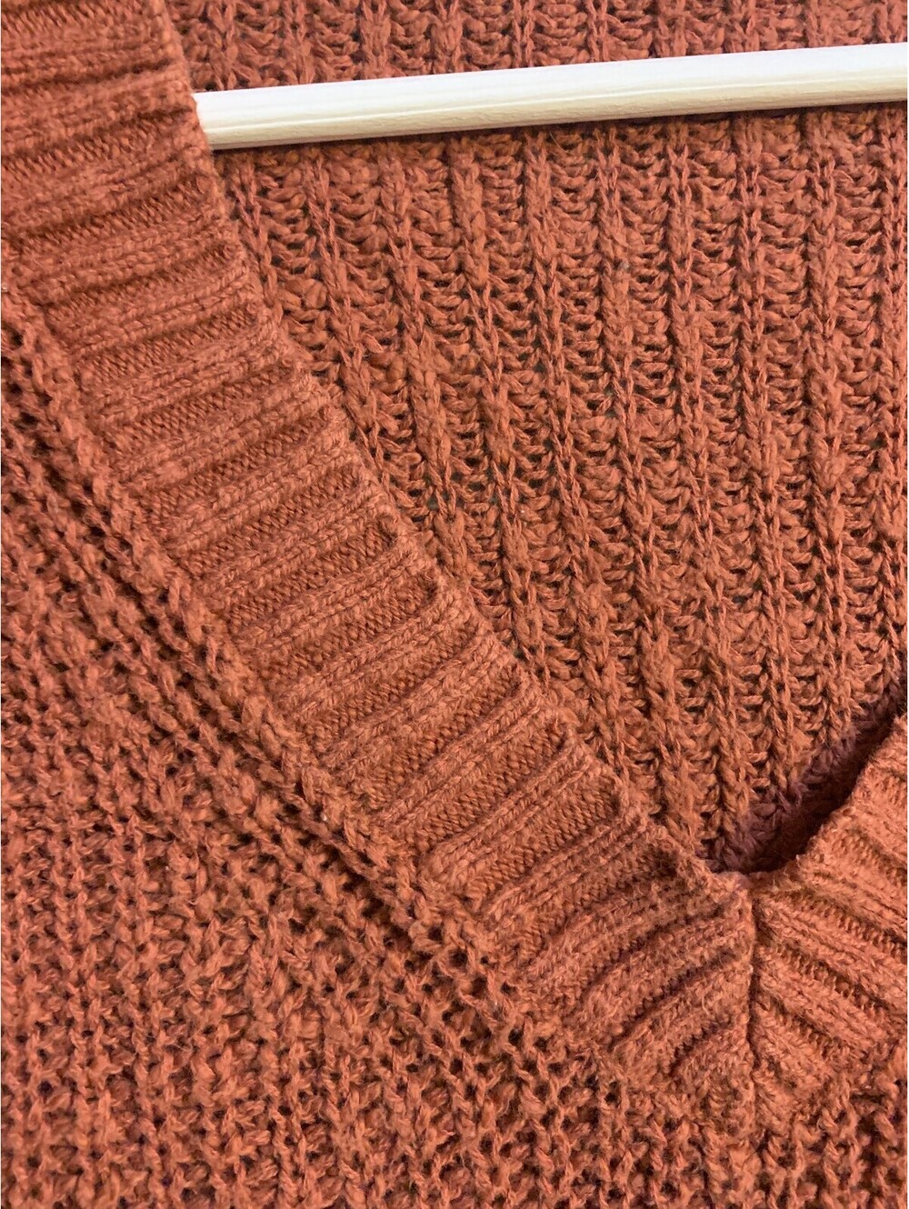 American Eagle rust V neck knit sweater size S P CH - Picture 2 of 3